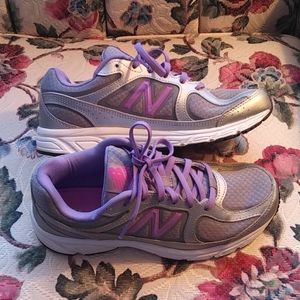 New Balance womens Shoes